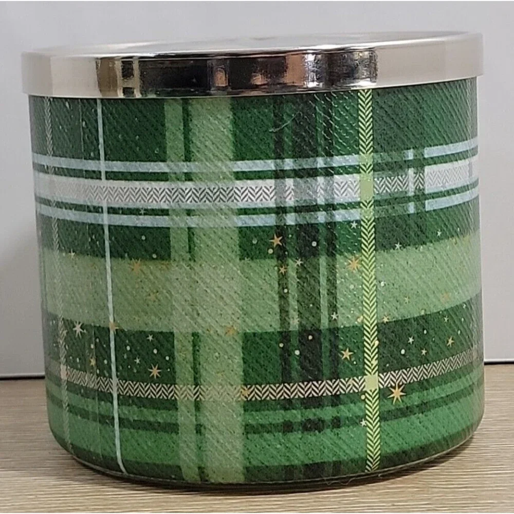 BATH AND BODY‎ WORKS ICED WINTER BALSAM LARGE 3-WICK CANDLE 14.5 OZ